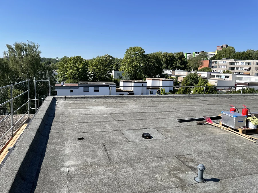 Flachdachsanierung neue Abdeckung
